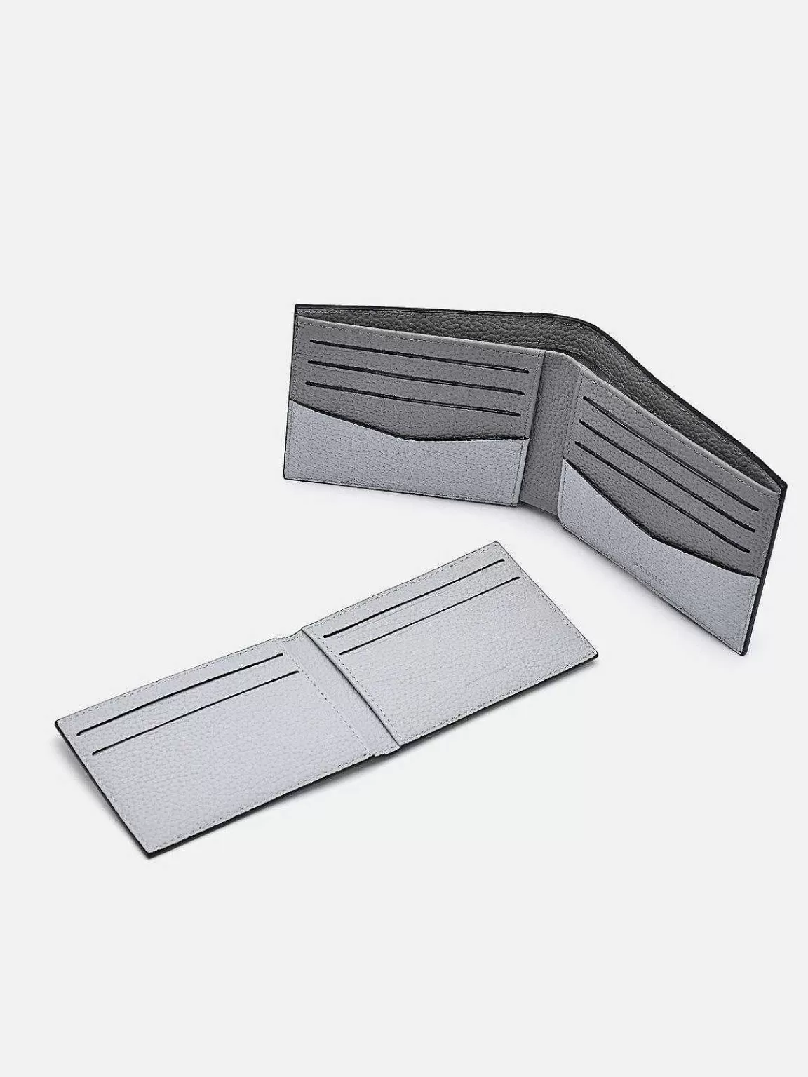PEDRO Wallets<Embossed Leather Bi-Fold Wallet With Insert