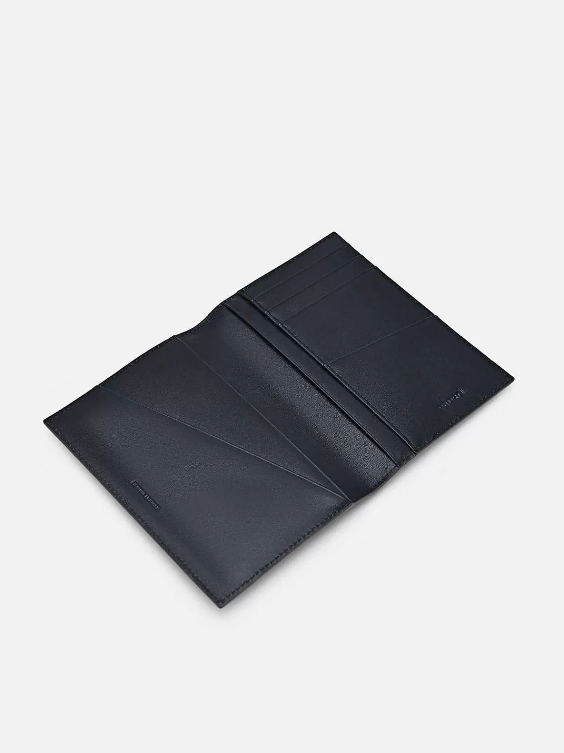 PEDRO Travel Accessories<Leather Bi-Fold Passport Holder