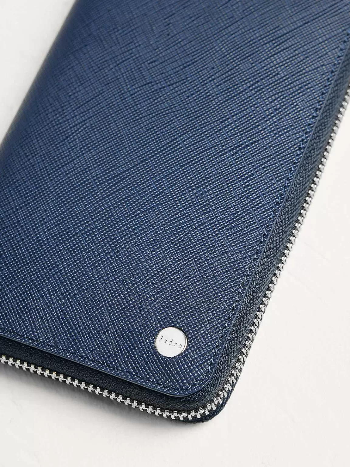 PEDRO Wallets<Oliver Embossed Leather Zip-Around Wallet