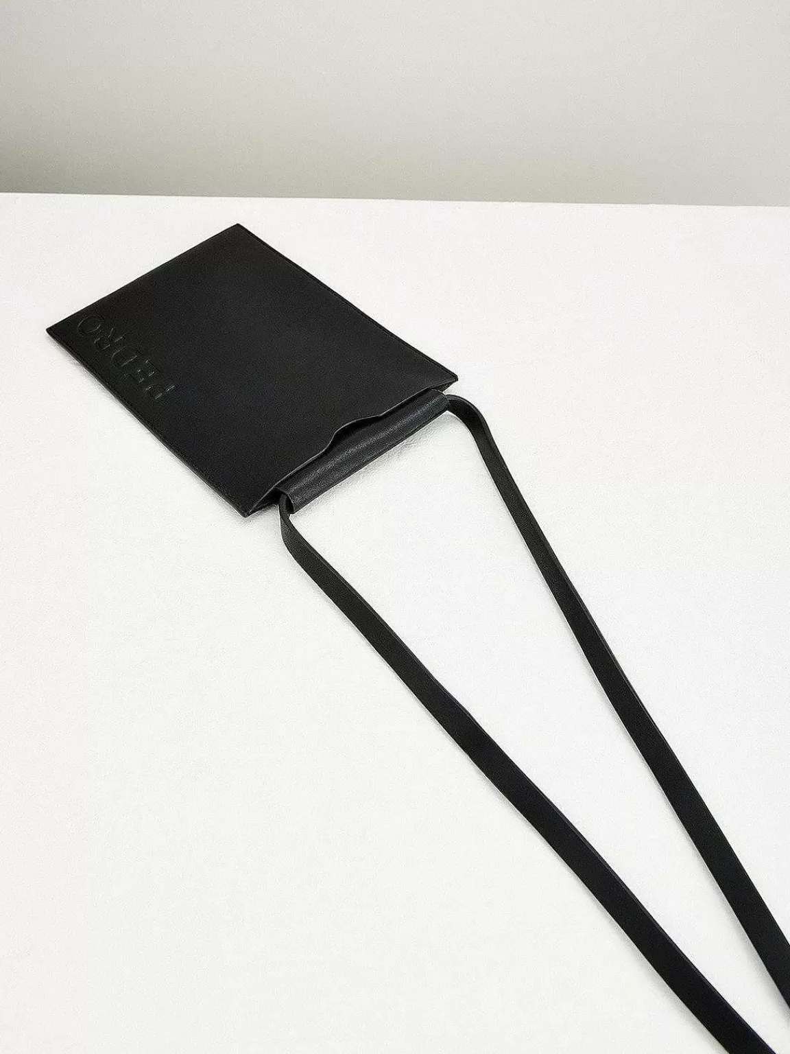 PEDRO Tech Accessories<Trip Phone Pouch With Lanyard